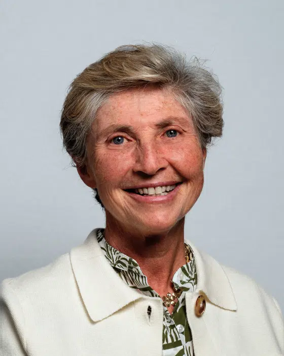 Photo de profile du Dr Quelquejay Caroline Radiologue, radiopédiatre, praticien ancien interne | Imagerie Cardinet | Région Parisienne