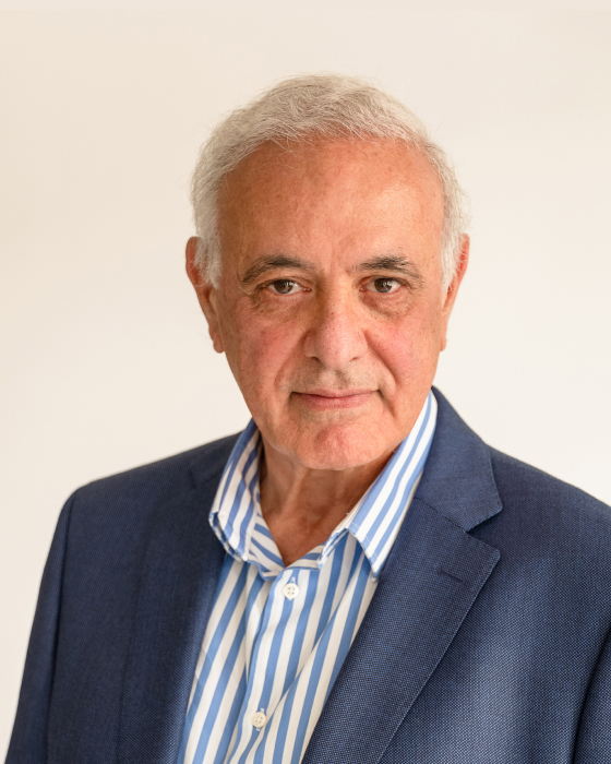 Photo de profile du Dr Naccache Gilbert Médecin gynécologue et échographiste - notre équipe | Imagerie Cardinet | Région Parisienne| Imagerie Cardinet | Région Parisienne