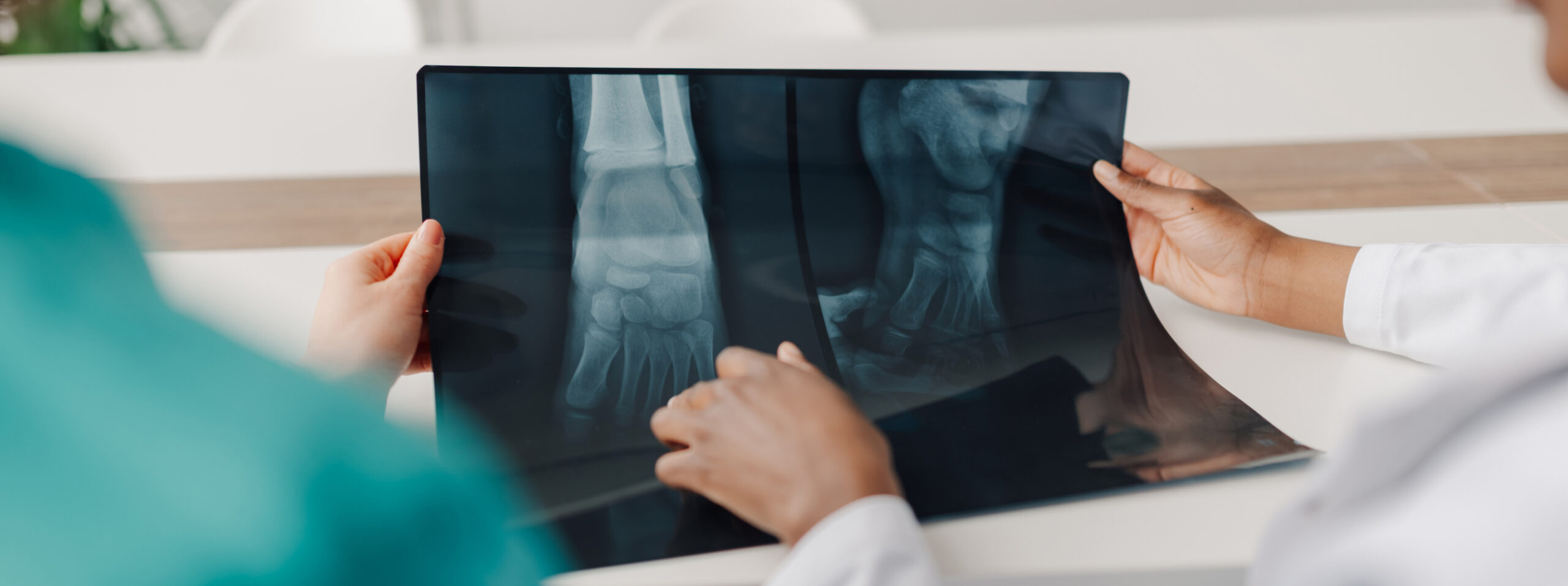 Quelles pathologies justifient infiltration pied | Centres Imagerie Cardinet | Paris