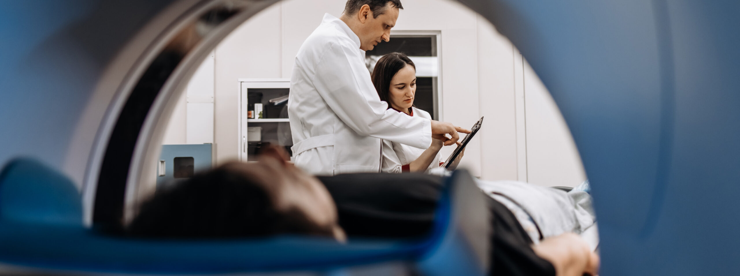 Différence entre scanner tomodensitométrie seul examen | Centres Imagerie Cardinet | Paris